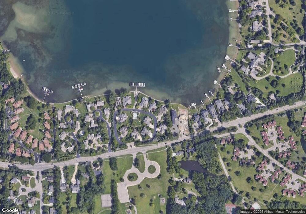 3330 South Shore Cir, West Bloomfield, MI 48323 - photo 1