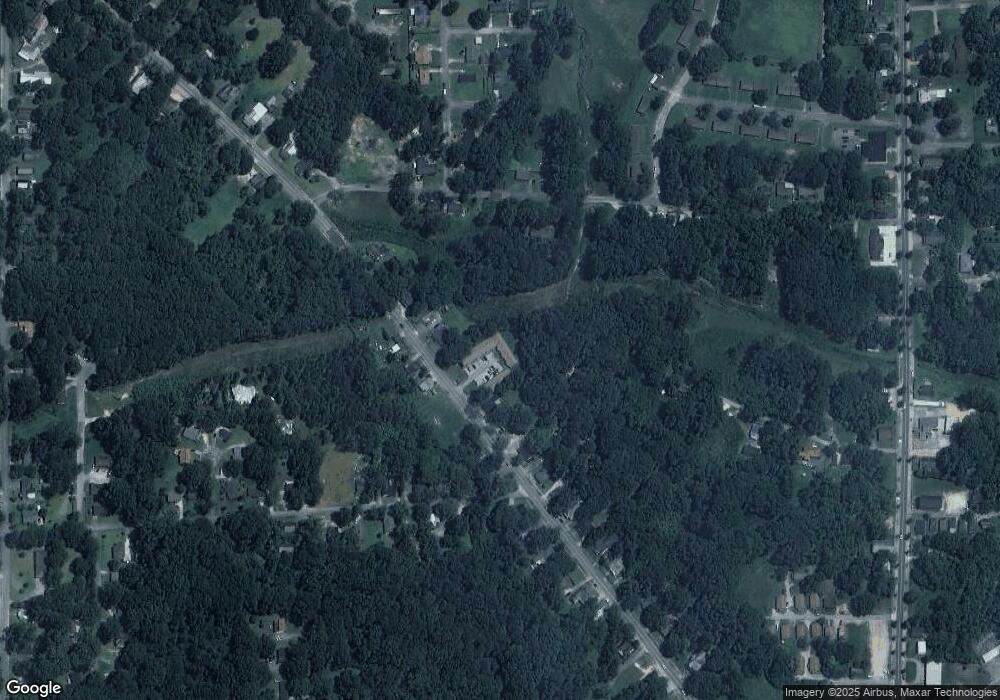 318 Atlanta St, Barnesville, GA 30204 - photo 1