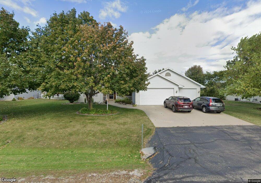 W6048 Jessica Ln, Appleton, WI 54915 - photo 1