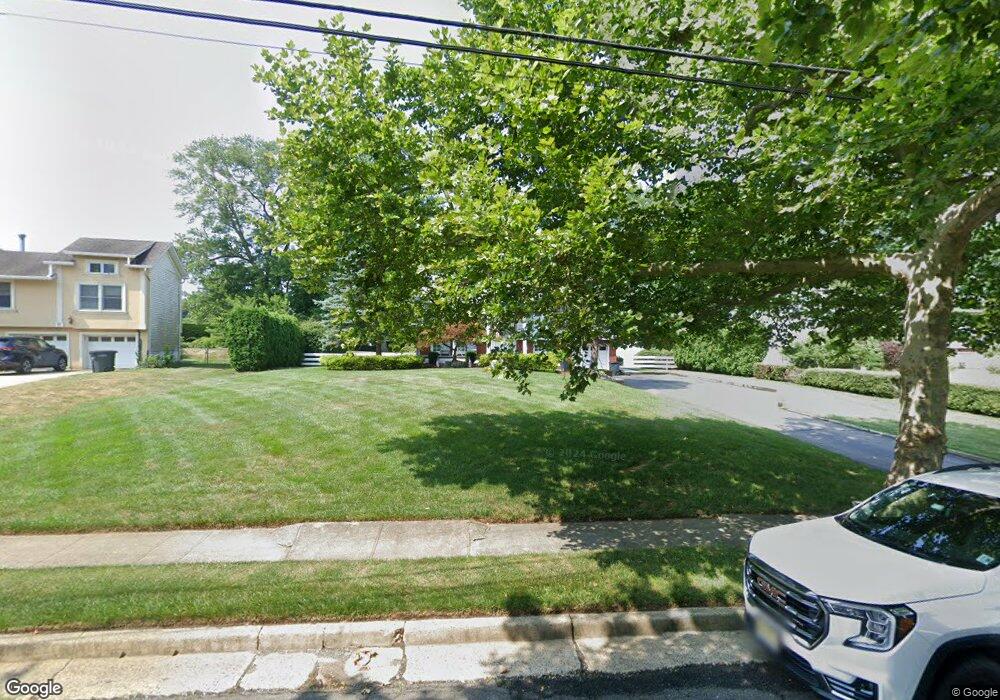 4 Briarheath Ave, Manalapan, NJ 07726 - photo 1