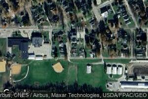 517 S Division St, Stronghurst, IL 61480
