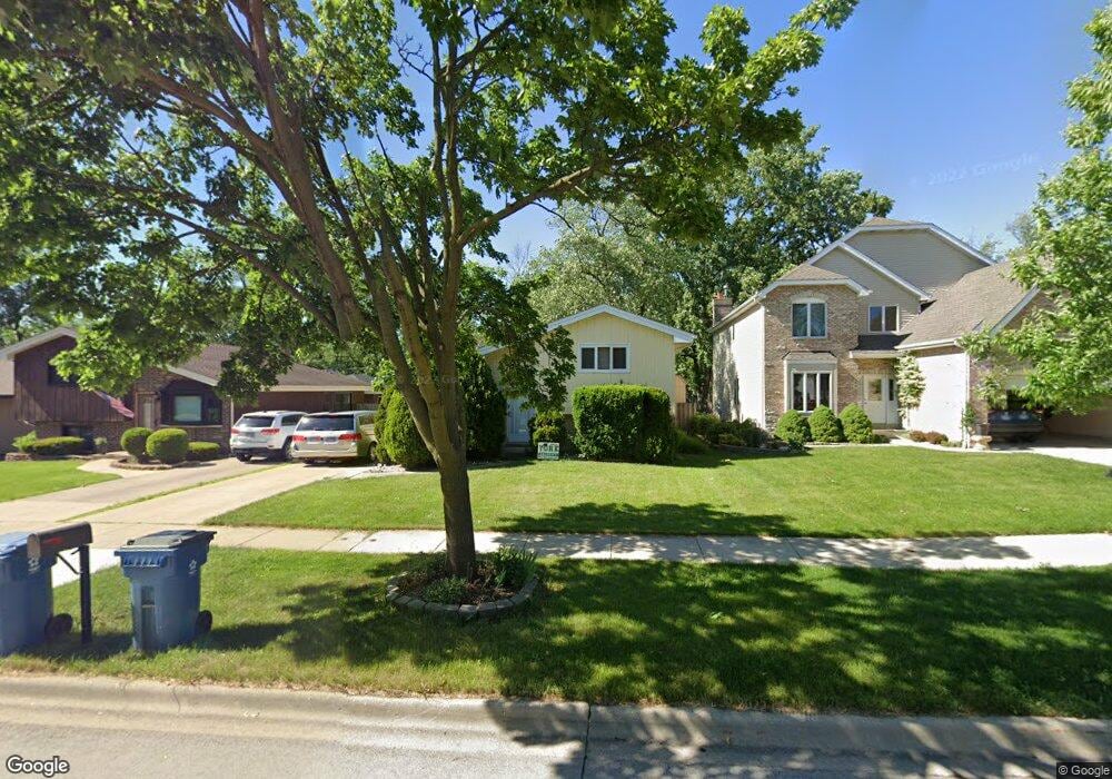 577 W Babcock Ave, Elmhurst, IL 60126 - photo 1