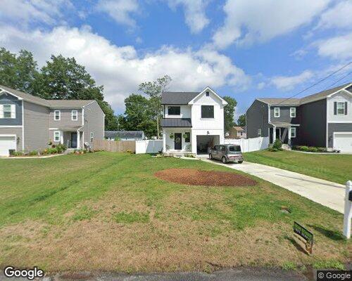 462 Redwood Ave  