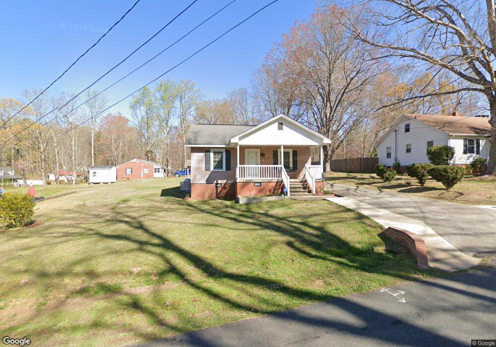 508 W 8th St, Siler City, NC 27344 - photo 1
