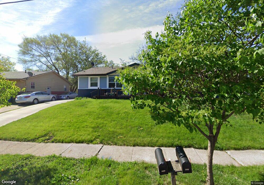 2310 Bennett Ave, Des Moines, IA 50310 - photo 1