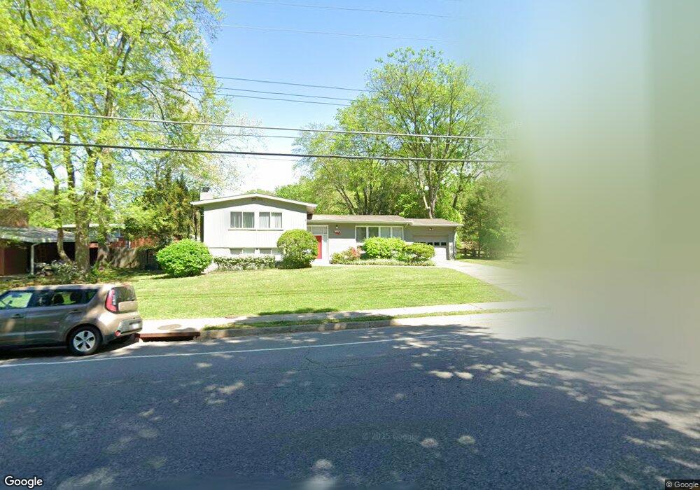 8917 Vernon View Dr, Alexandria, VA 22308 - photo 1