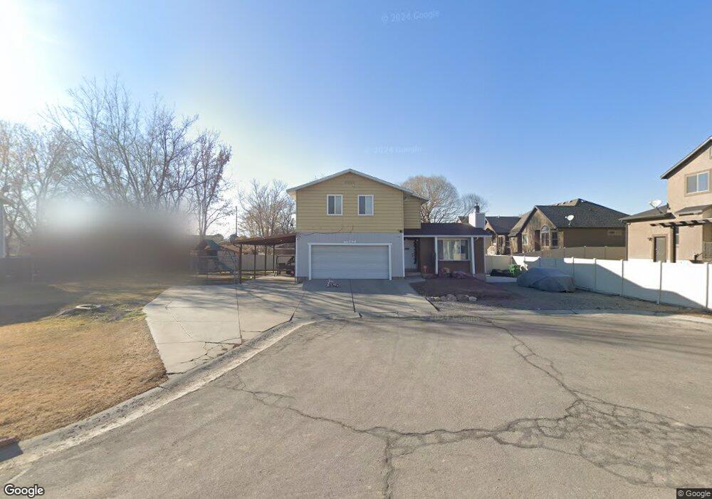 7562 S 2230 W, West Jordan, UT 84084 - photo 1