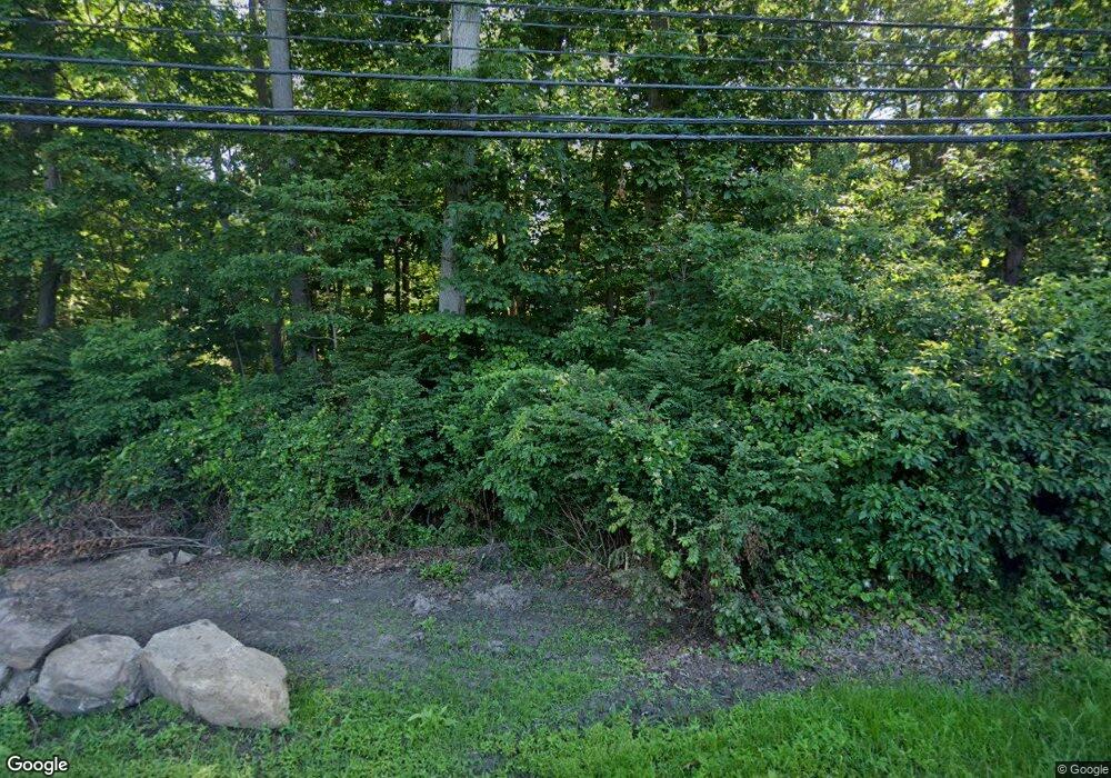 4 Stony Creek Rd, Branford, CT 06405 - photo 1