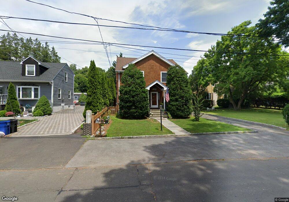 263 Pemberwick Rd, Greenwich, CT 06831 - photo 1