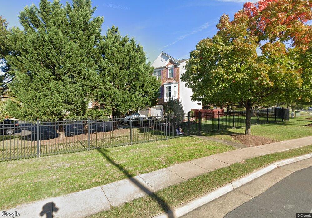 1215 Cypress Tree Place, Herndon, VA 20170 - photo 1