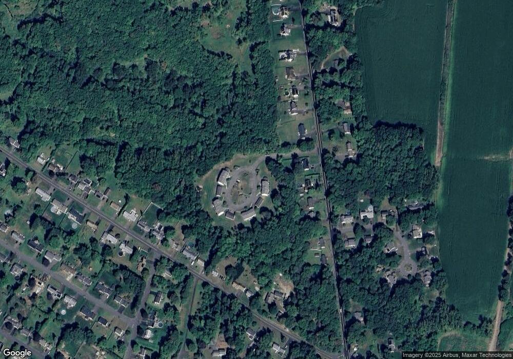 D1 Nutmeg Village, Enfield, CT 06082 - photo 1