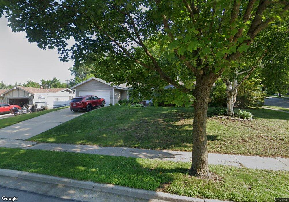 2151 Rambling Rose Rd, Waukesha, WI 53186 - photo 1