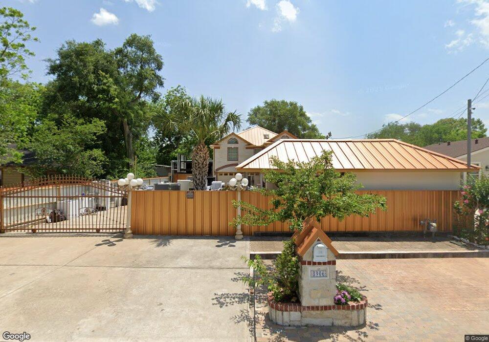 8906 Grady St, Houston, TX 77016 - photo 1