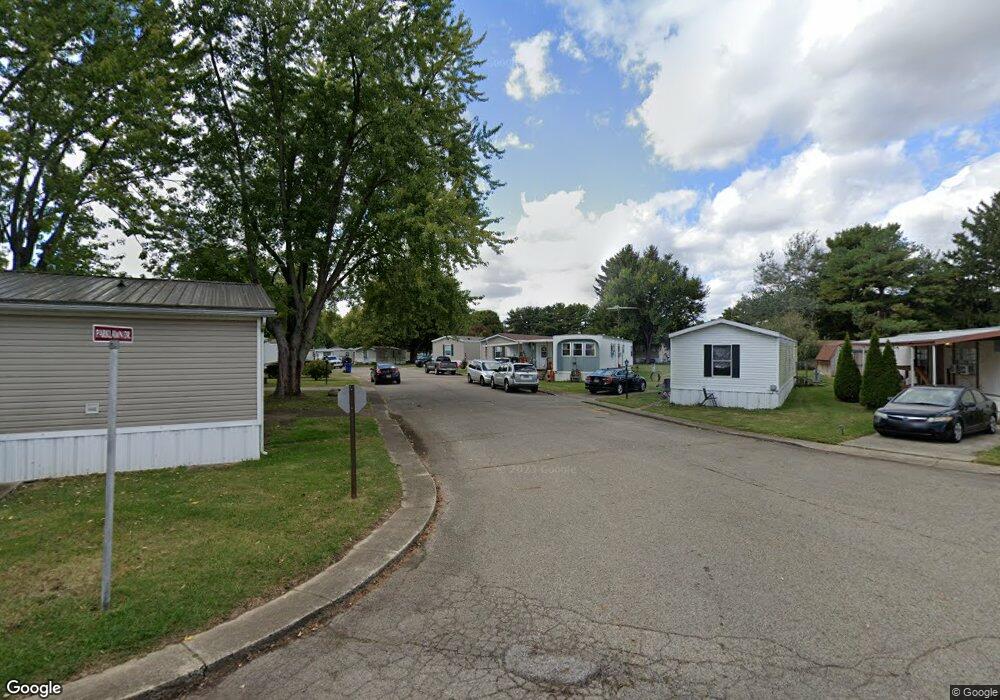 236 Parklawn Dr, Circleville, OH 43113 - photo 1