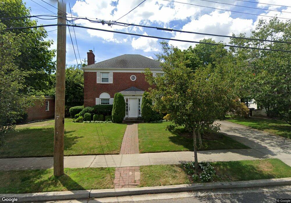 39 Herrick Dr, Lawrence, NY 11559 - photo 1