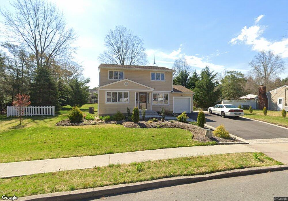 9 Kinsella St, Dix Hills, NY 11746 - photo 1