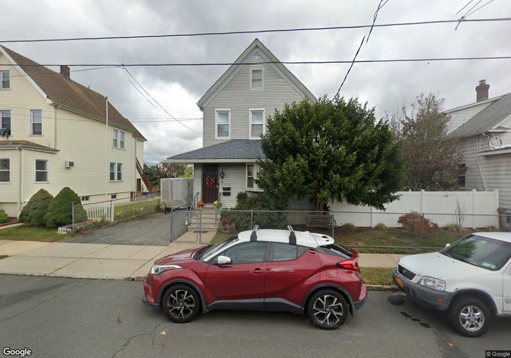 135 Lowell St, Carteret, NJ 07008 - photo 1