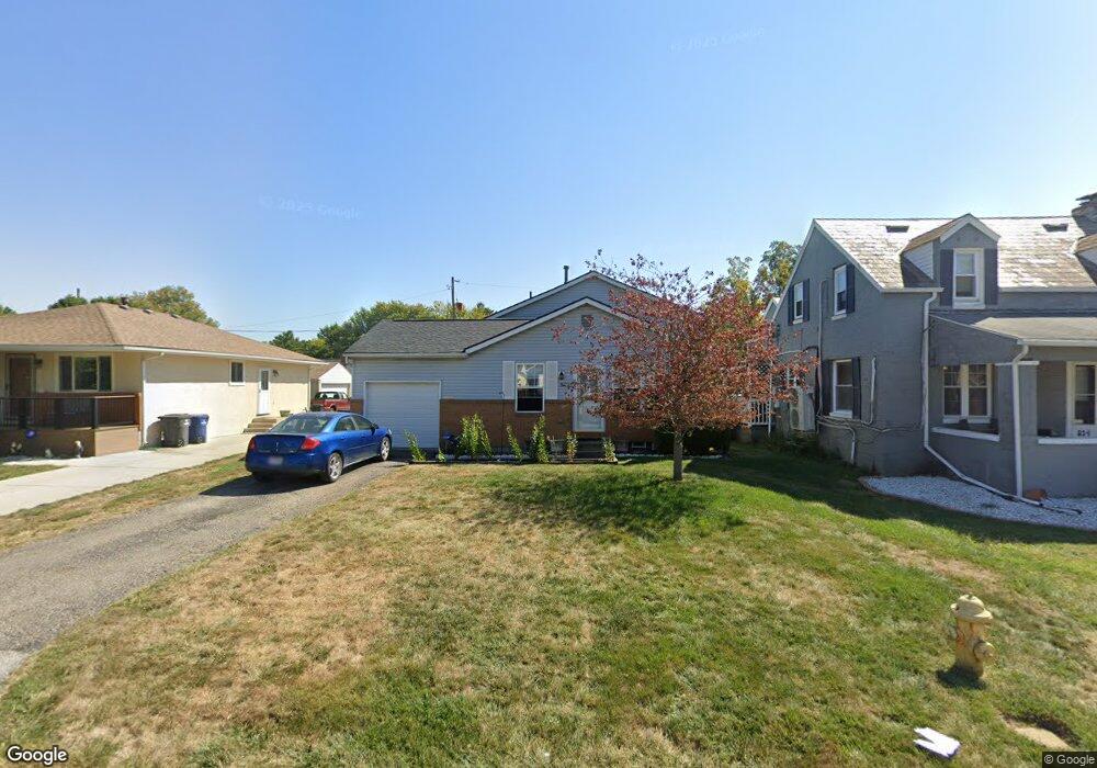 832 Erickson Ave, Columbus, OH 43213 - photo 1