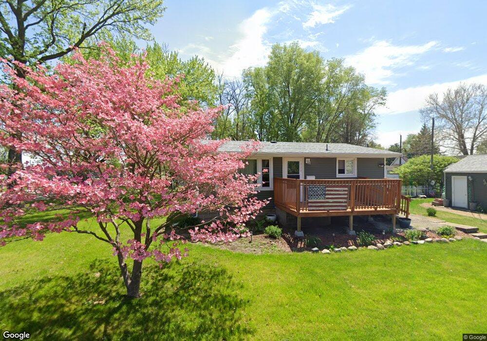 114 N Beason St, Lincoln, IL 62656 - photo 1