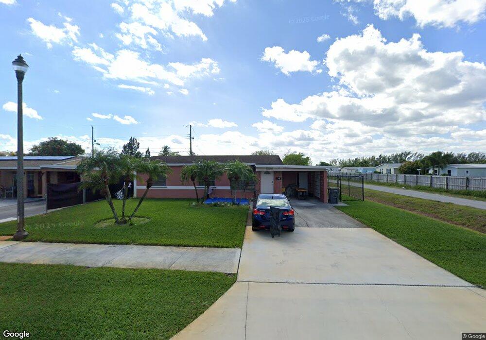 2136 Bridgeman Dr, West Palm Beach, FL 33409 - photo 1