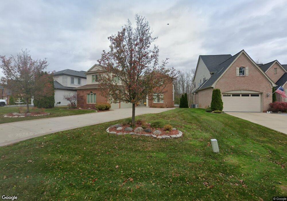 1278 Forest Bay Dr, Waterford, MI 48328 - photo 1