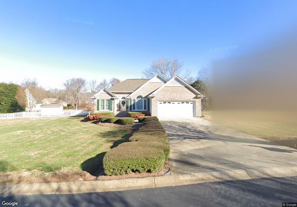 120 Jamestown Ct, Moore, SC 29369 - photo 1