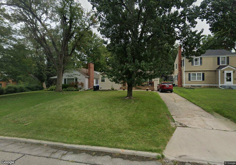 2911 SW Huntoon St, Topeka, KS 66604 - photo 1