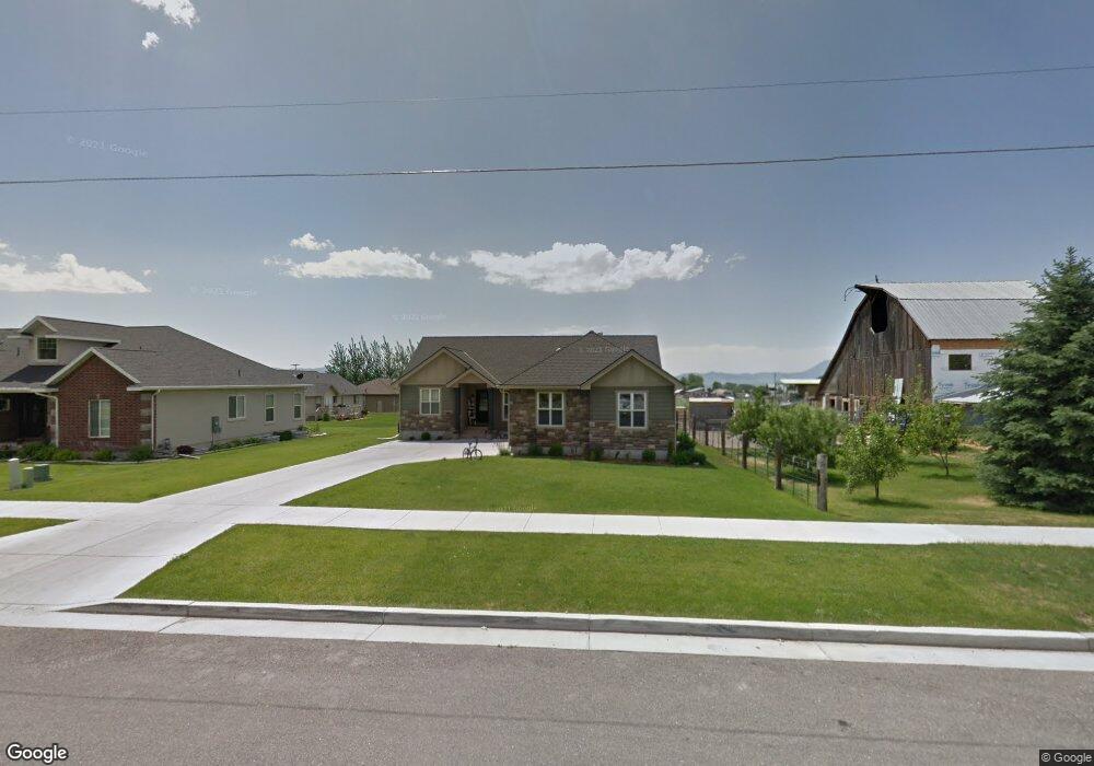 279 S 300 W, Smithfield, UT 84335 - photo 1