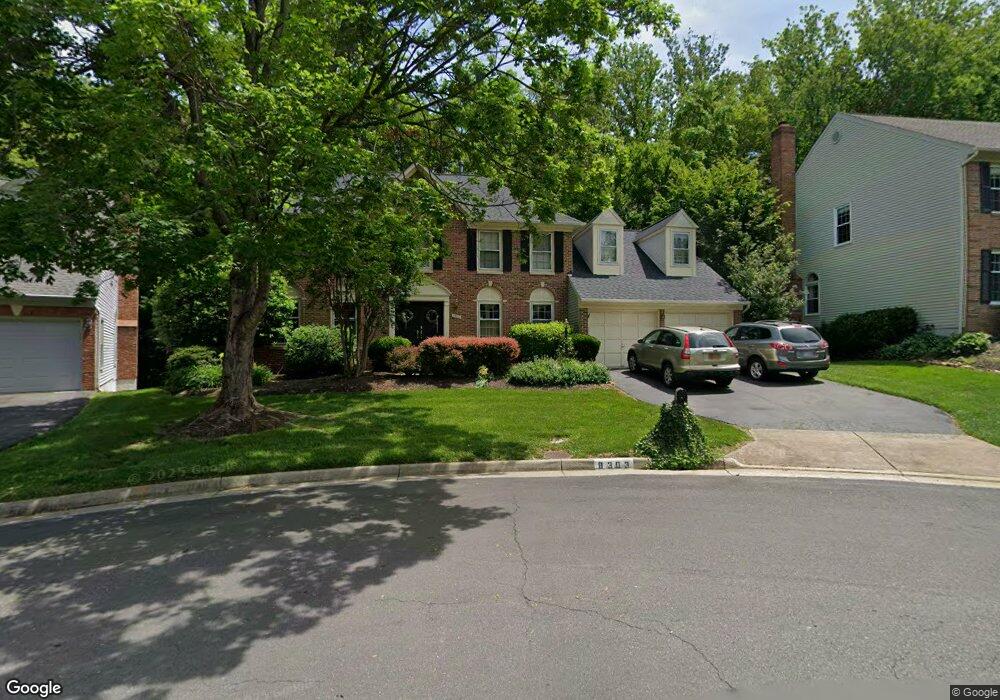 8303 Crosspointe Dr, Fairfax Station, VA 22039 - photo 1