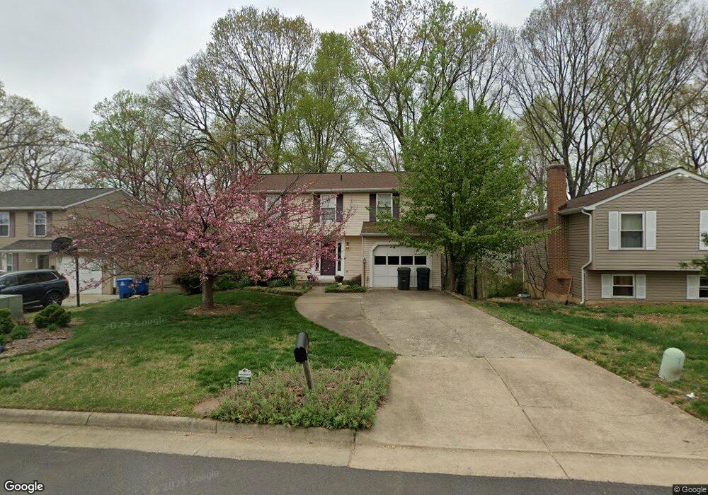 7652 Fallswood Way, Lorton, VA 22079 - photo 1