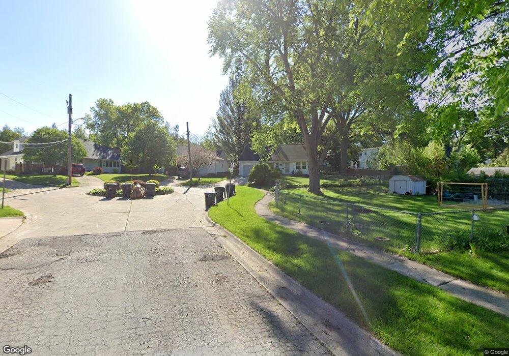 1139 Cummins Cir, Des Moines, IA 50311 - photo 1