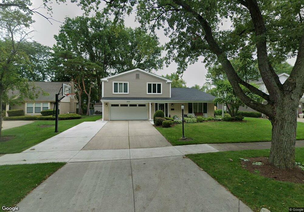 2425 Rebecca Ln, Glenview, IL 60026 - photo 1