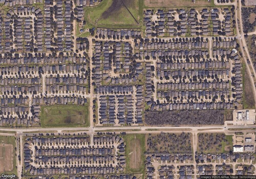 9047 Fuqua Villas Ln, Houston, TX 77075 - photo 1