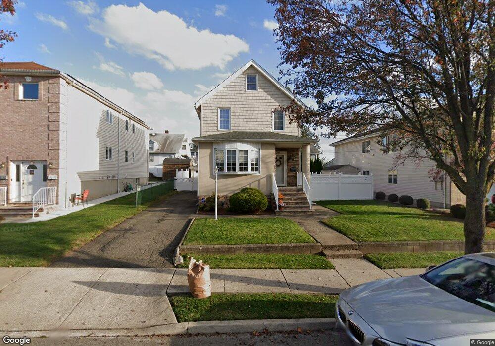 539 2nd St, Carlstadt, NJ 07072 - photo 1