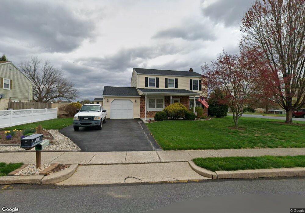 4001 Danor Dr, Reading, PA 19605 - photo 1