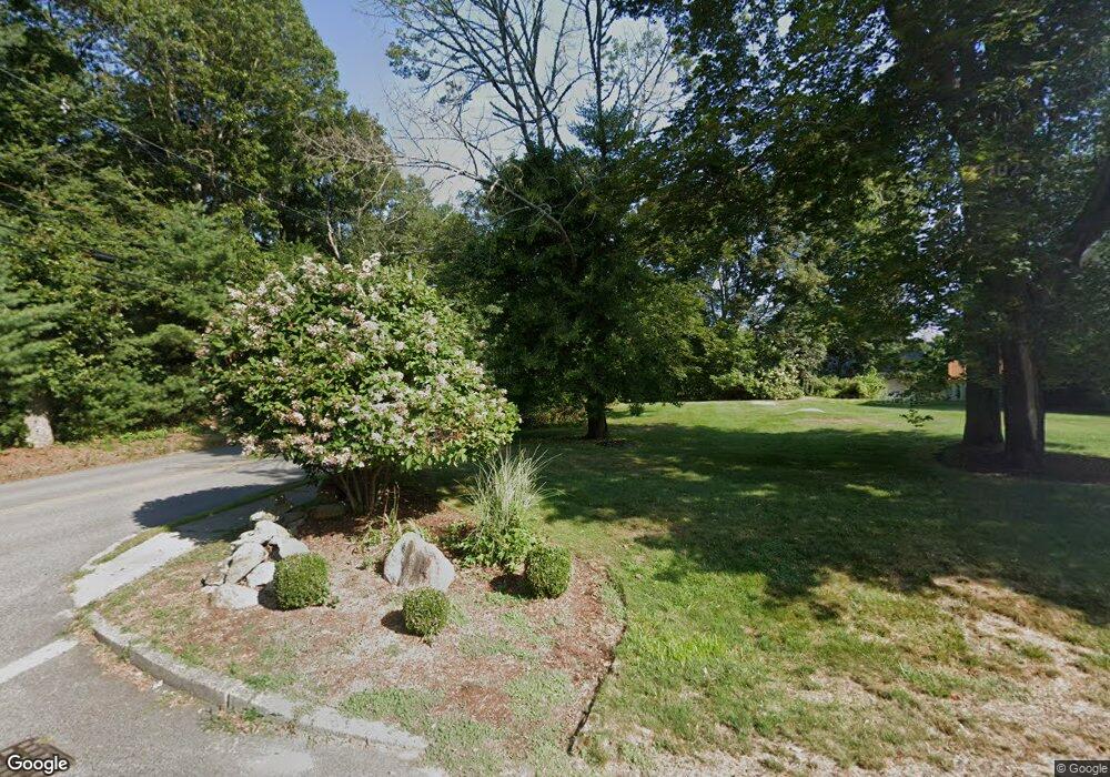 4 Redberry Dr, South Kingstown, RI 02879 - photo 1