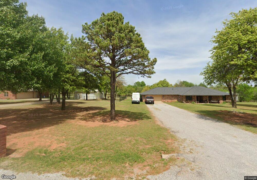 2330 Walnut Dr, Tuttle, OK 73089 - photo 1