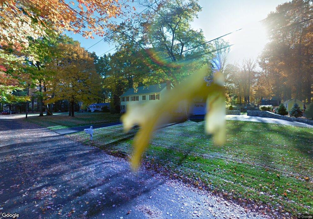 157 Wildflower Ln, Fairfield, CT 06824 - photo 1