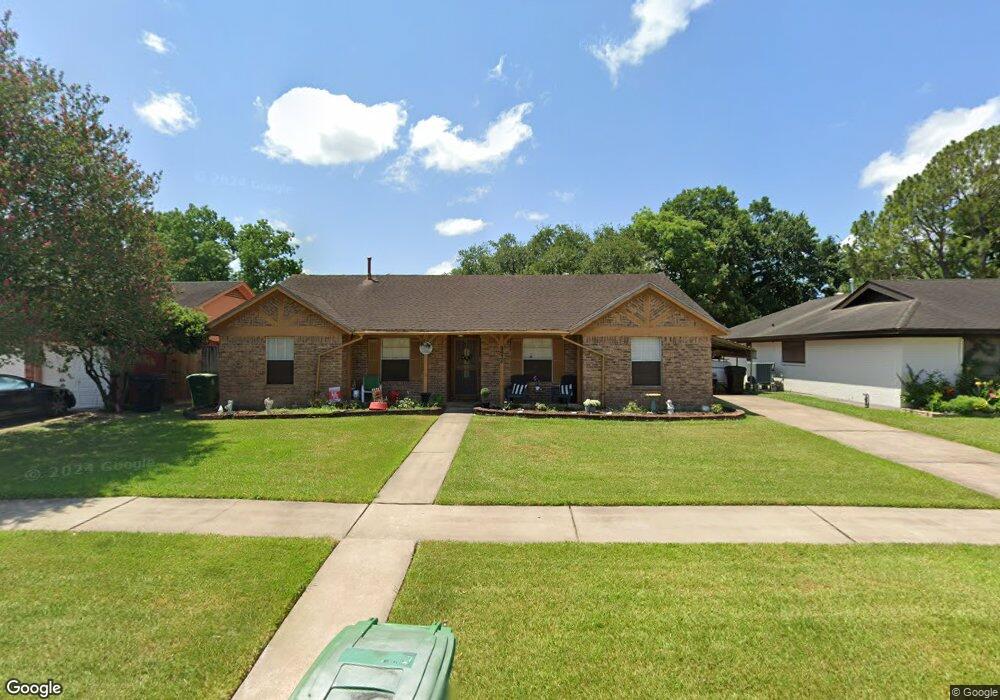 9934 Kirkdale Dr, Houston, TX 77089 - photo 1