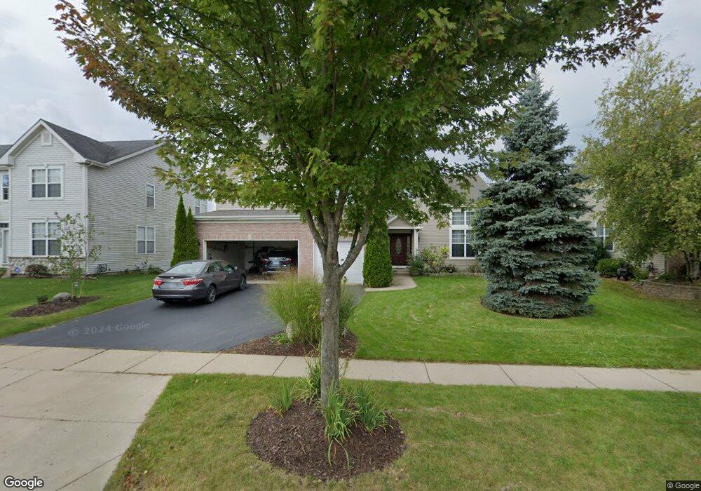 610 Lake Cornish Way, Algonquin, IL 60102 - photo 1