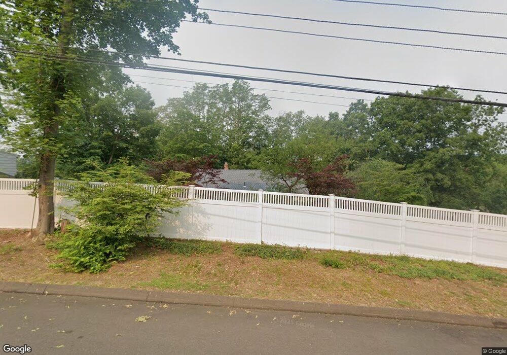 400 Samp Mortar Dr, Fairfield, CT 06824 - photo 1