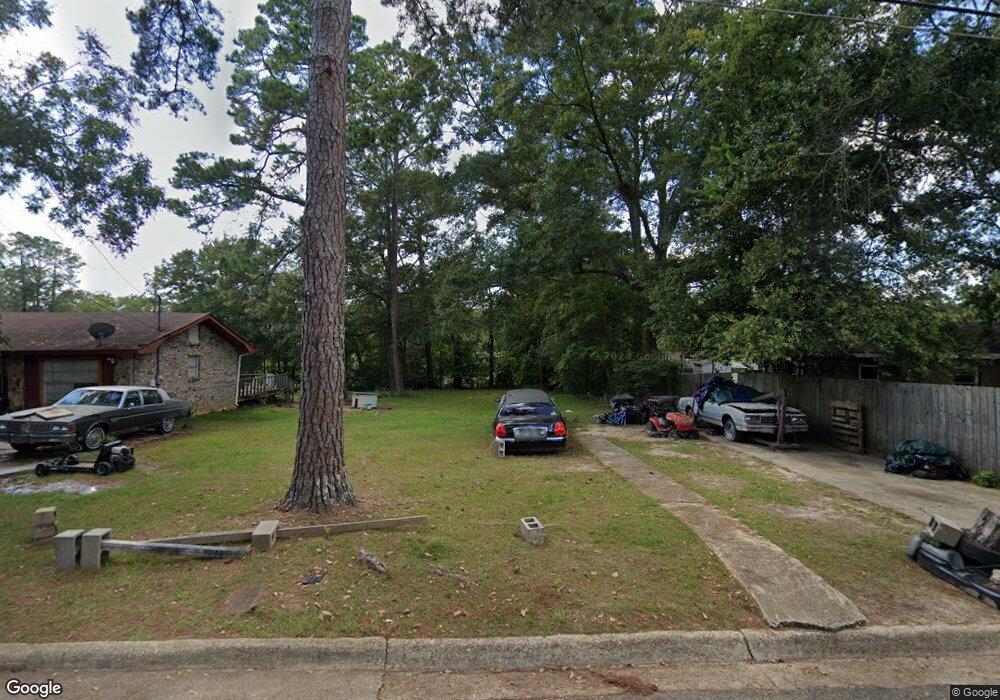 307 Blackshear St, Dothan, AL 36303 - photo 1