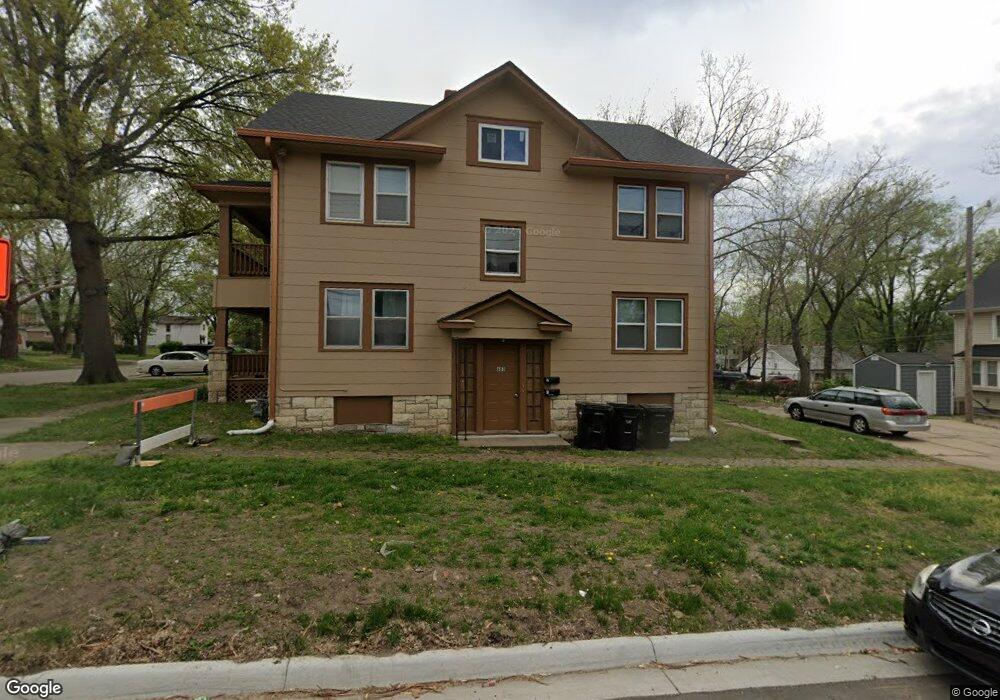 301 SW Tyler St, Topeka, KS 66603 - photo 1
