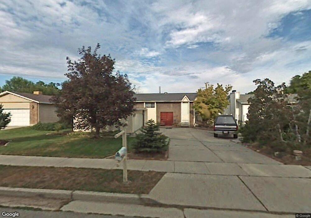 8646 S 550 E, Sandy, UT 84070 - photo 1