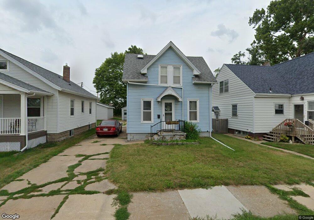 1522 4th St SW, Cedar Rapids, IA 52404 - photo 1