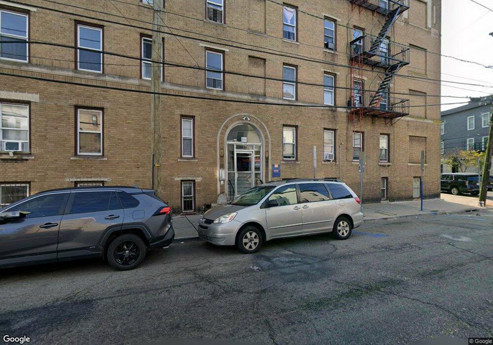 326 Summit Ave unit 306A, Jersey City, NJ 07306 - photo 1