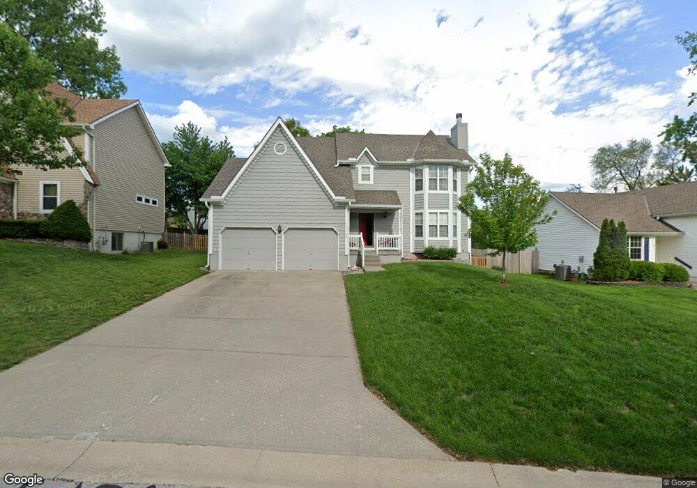 5125 Perry Ln, Shawnee, KS 66203 - photo 1