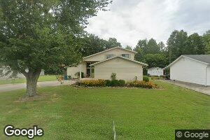 1022 S Locust St, Sesser, IL 62884