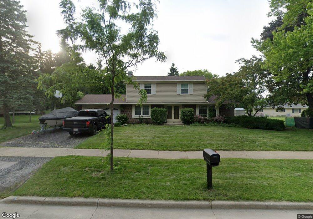 2132 Saratoga Rd, Waukesha, WI 53186 - photo 1