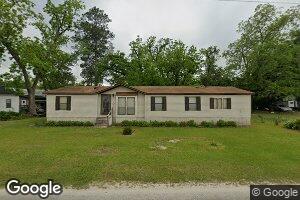 34 McCranie Ave E, Willacoochee, GA 31650